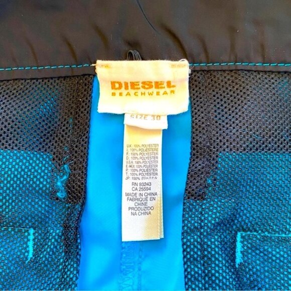 Diesel beachwear peacock blue lightweight swim trunks. Men's size 30 - Picture 11 of 14